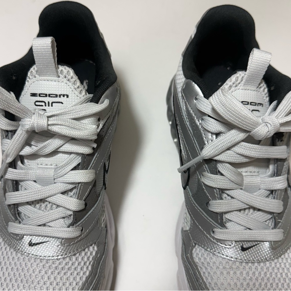 Nike Women's Zoom Air Fire Sneakers - Metallic Silver and White - Size 8 - Picture 11 of 16